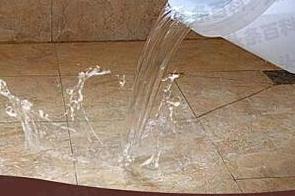 望奎漏水维修 免砸砖防水材料该如何施工