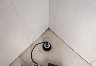 望奎卫生间漏水维修之 loft 夹层储藏室毗邻暗管渗水哪家好，推荐诚匠小爱修缮